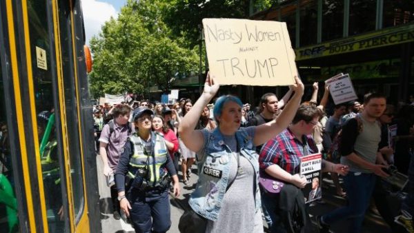"Mujeres asquerosas contra Trump"